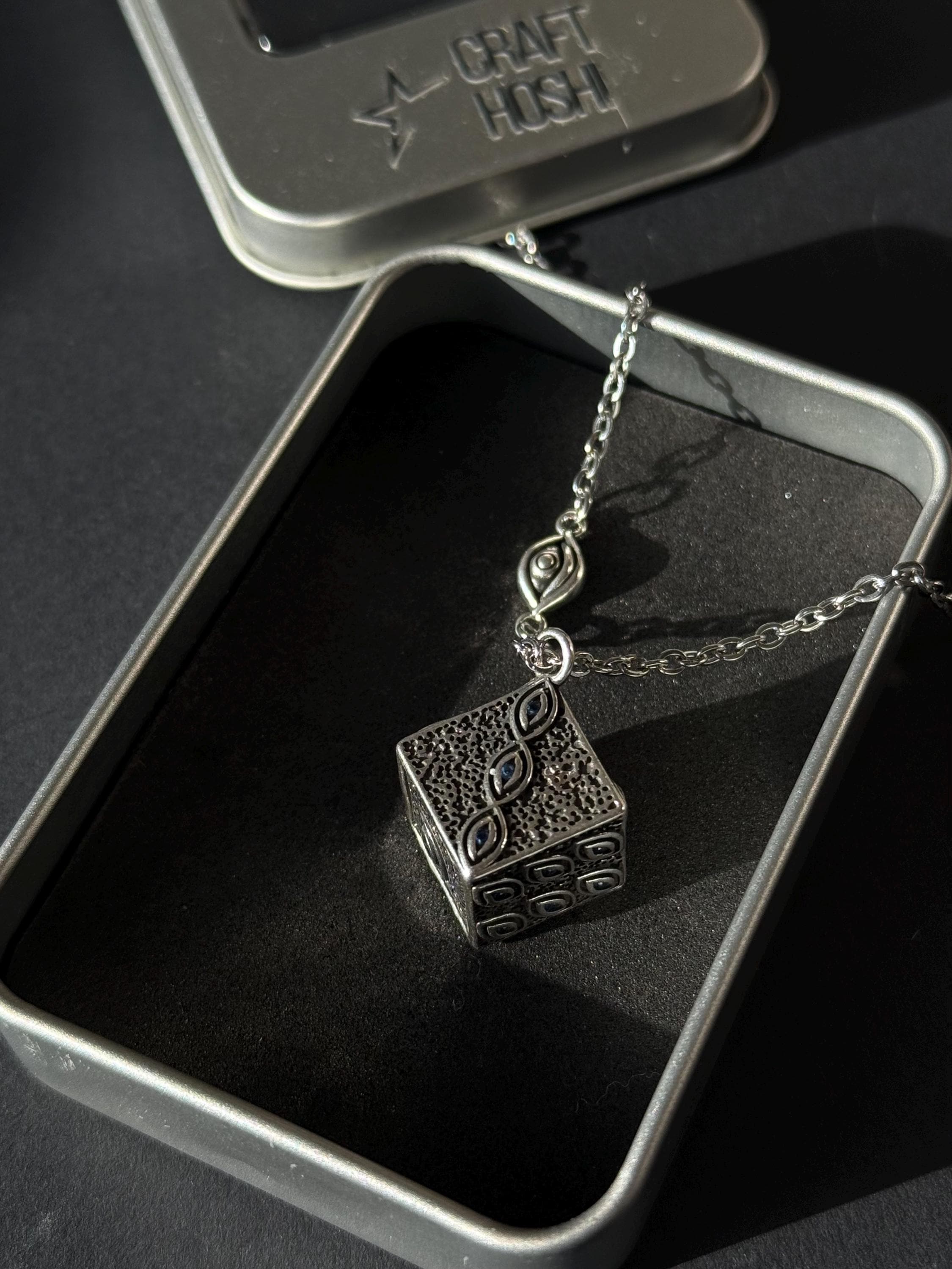 Jujutsu Kaisen Necklace Cursed Eye Cube Pendant