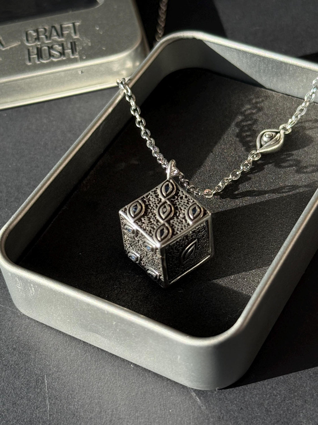 Jujutsu Kaisen Necklace Cursed Eye Cube Pendant